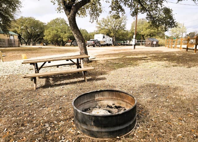 605  Lakeshore Ln, Bandera, TX 78003 — photo 22