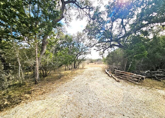 605  Lakeshore Ln, Bandera, TX 78003 — photo 25