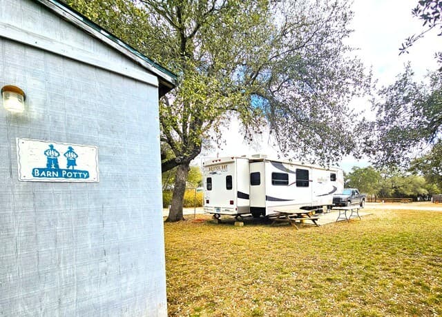 605  Lakeshore Ln, Bandera, TX 78003 — photo 8