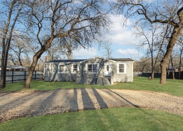 22906 Fawn Trail, Elmendorf, TX 78112 — photo 2