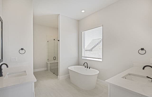 289  Lawrence Drive, Castroville, TX 78009 — photo 14