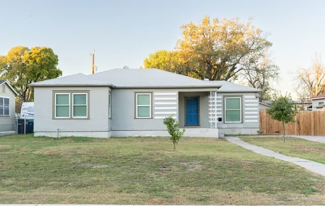 1523  Melissa Sue, San Antonio, TX 78228 — photo 2
