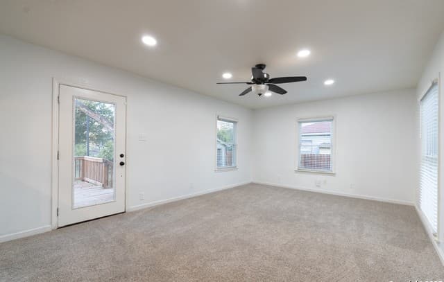 1523  Melissa Sue, San Antonio, TX 78228 — photo 4