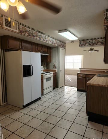 11427  Long Trail, San Antonio, TX 78245 — photo 14
