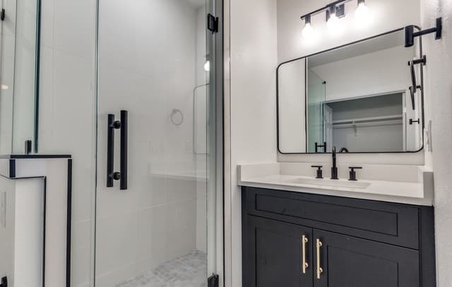 207  Gravel A St Unit 101, San Antonio, TX 78203 — photo 23