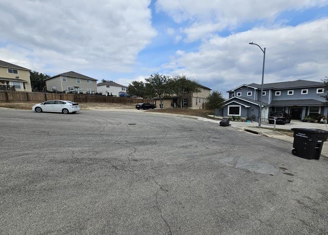 6719  Ambergris Cv, San Antonio, TX 78223 — photo 4