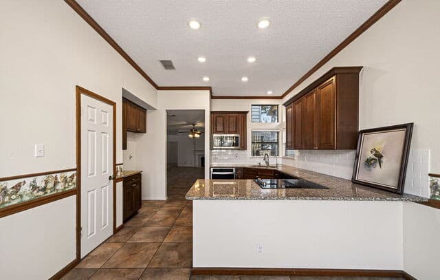3311  Green Spg Dr, San Antonio, TX 78247 — photo 16