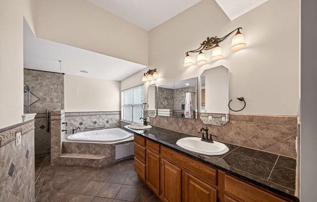3311  Green Spg Dr, San Antonio, TX 78247 — photo 24