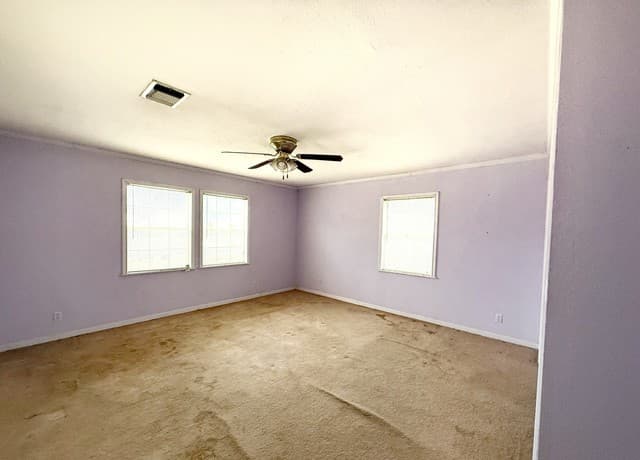 607 N Bowie, Fredericksburg, TX 78624 — photo 16