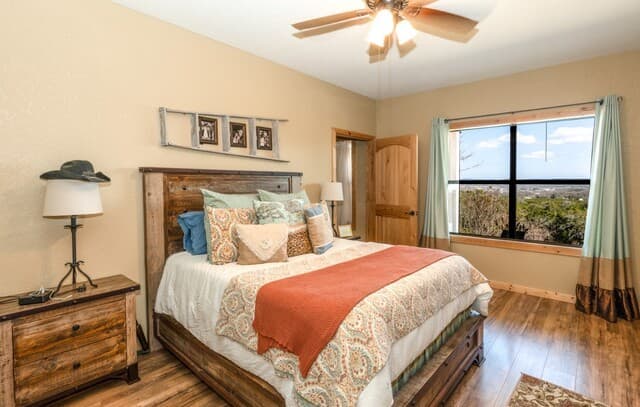 1079  County Road 357, Utopia, TX 78884 — photo 14