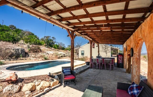 1079  County Road 357, Utopia, TX 78884 — photo 5
