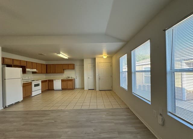 15319  Kamary, San Antonio, TX 78247 — photo 4