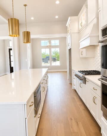 611  Parkview Pl, Canyon Lake, TX 78133 — photo 2