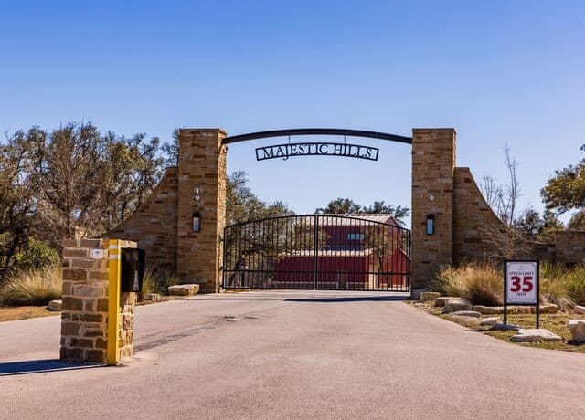 717 N Scenic Hills Court, Blanco, TX 78606 — photo 2