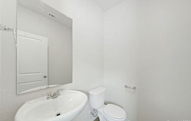 3727  Prairie Pond, San Antonio, TX 78264 — photo 12