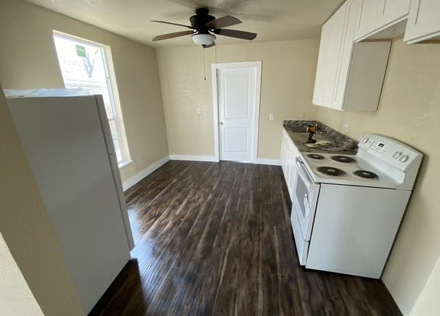 826  Schley Ave, San Antonio, TX 78210 — photo 12