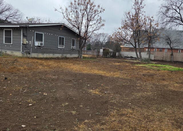 351  Sterling, San Antonio, TX 78220 — photo 10