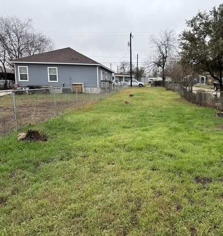 237  Chickering Ave, San Antonio, TX 78210 — photo 3