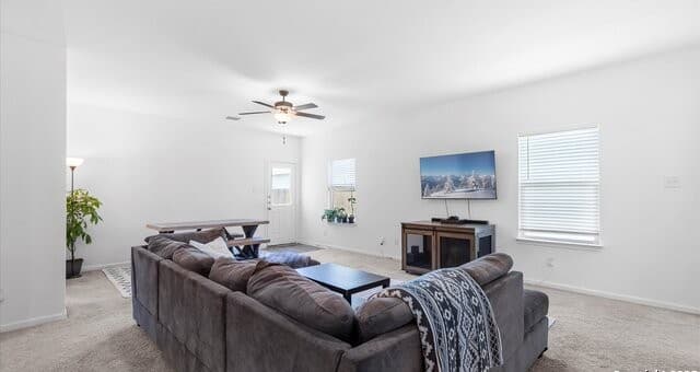3923  Trail De Paris, New Braunfels, TX 78132 — photo 9