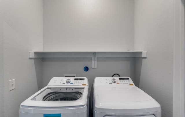 330 E Carson Unit 2302, San Antonio, TX 78208 — photo 13