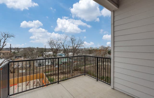 330 E Carson Unit 2302, San Antonio, TX 78208 — photo 20