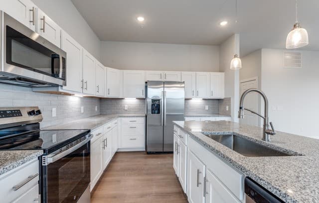 330 E Carson Unit 2302, San Antonio, TX 78208 — photo 6