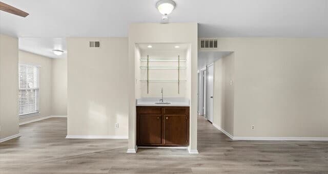 8702  Village Unit 1300, San Antonio, TX 78217 — photo 11