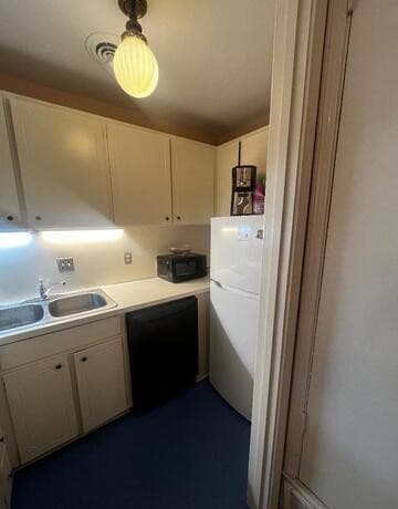 7711  Broadway Unit 31C, San Antonio, TX 78209 — photo 7