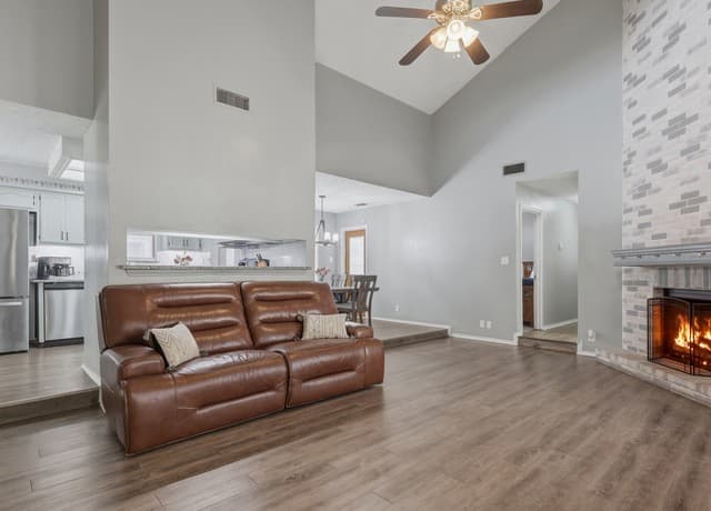 5611  Timber Jack, San Antonio, TX 78250 — photo 3