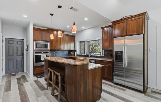 2051  Phantom Rider, Spring Branch, TX 78070 — photo 9