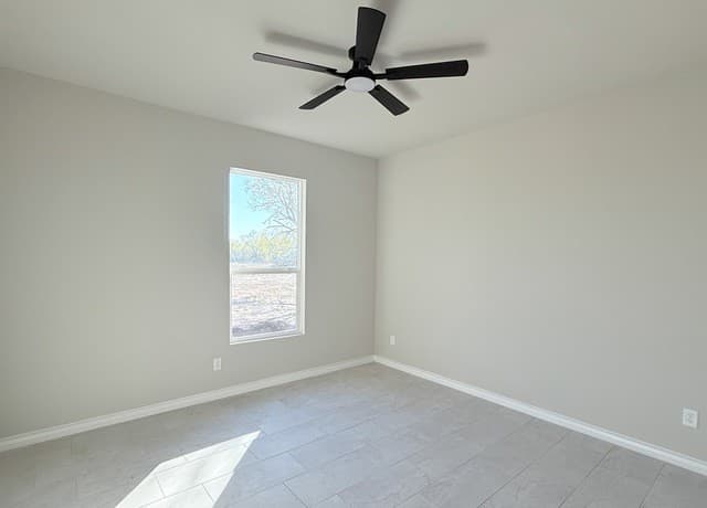 1450  Corgey Rd., Pleasanton, TX 78064 — photo 12