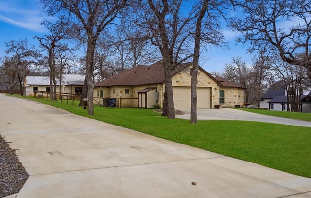 203  Champions Blvd. ( Two Homes ), La Vernia, TX 78121 — photo 4