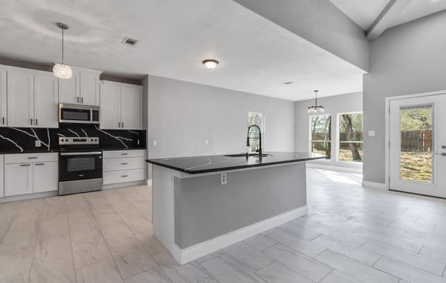 3938  New Mathis, Elmendorf, TX 78112 — photo 10