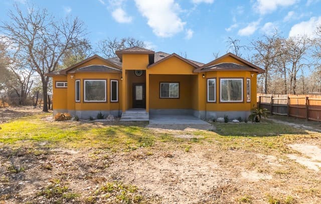 3938  New Mathis, Elmendorf, TX 78112 — photo 5