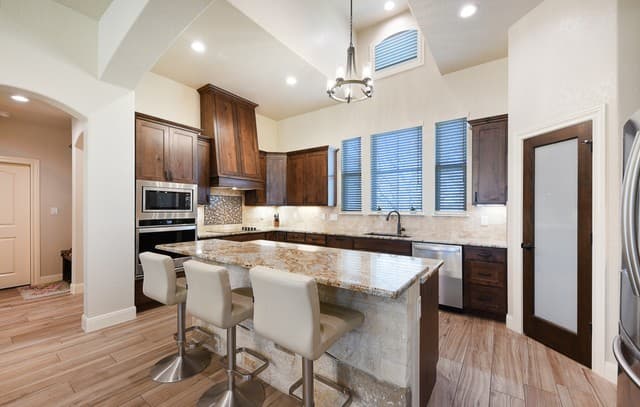 105  Bobby Lynn, Adkins, TX 78101 — photo 11