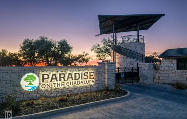 1829  Paradise Parkway, Canyon Lake, TX 78133 — photo 4