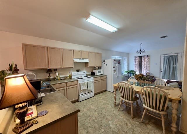 5231  Canary, San Antonio, TX 78222 — photo 3