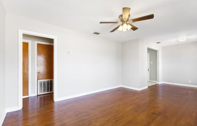 210  Dryden, San Antonio, TX 78213 — photo 5