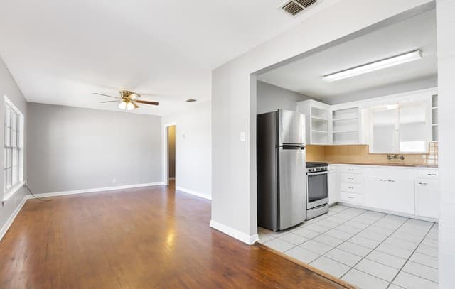 210  Dryden, San Antonio, TX 78213 — photo 7