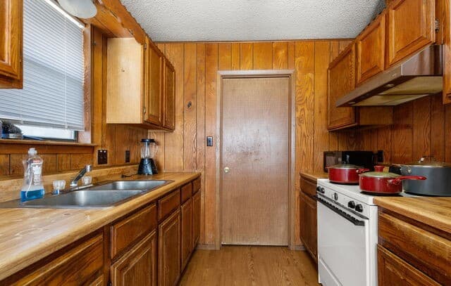 218  Redbud, New Braunfels, TX 78130 — photo 11