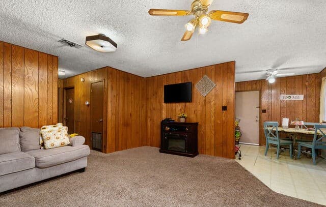 218  Redbud, New Braunfels, TX 78130 — photo 3