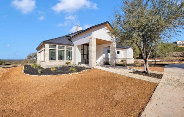 109 Upper River Place