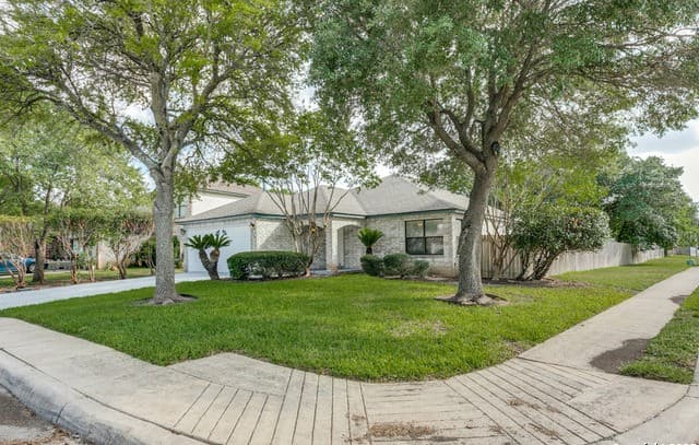 13502 Hickory Tavern