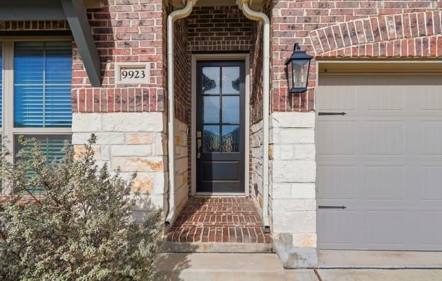 9923  Heeler Hand, San Antonio, TX 78254 — photo 5