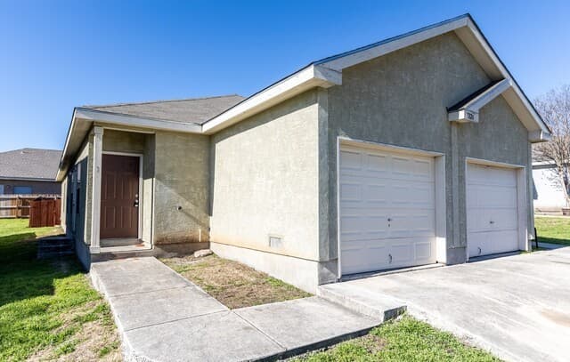 7226  Golf Unit 1, San Antonio, TX 78244 — photo 2