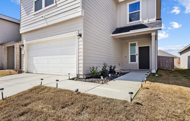 9419  Platte Place, San Antonio, TX 78221 — photo 2