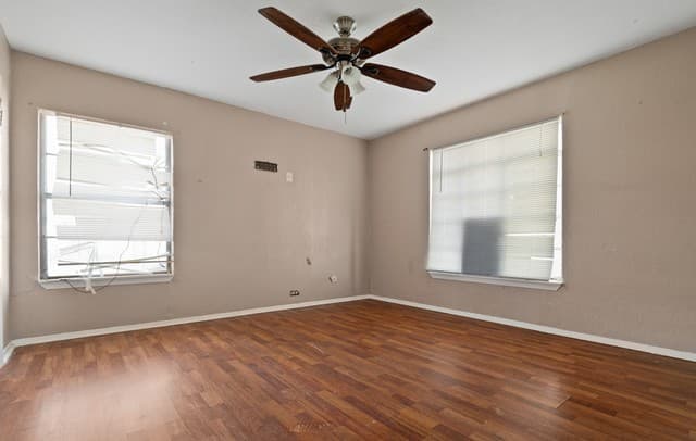 241  Archimedes Dr, San Antonio, TX 78223 — photo 17