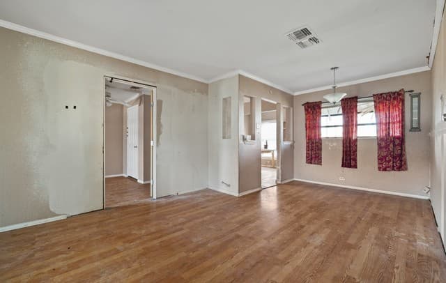 241  Archimedes Dr, San Antonio, TX 78223 — photo 3