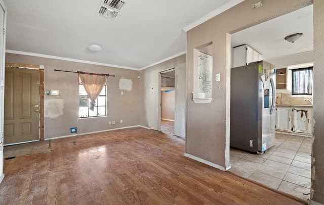 241  Archimedes Dr, San Antonio, TX 78223 — photo 8