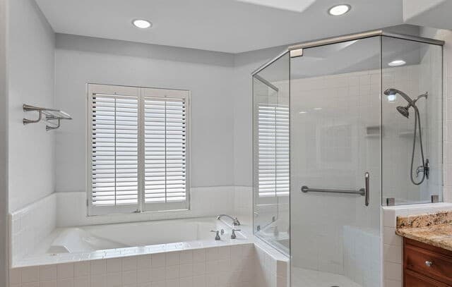 29440  Red Bud Hl, Fair Oaks Ranch, TX 78015 — photo 23